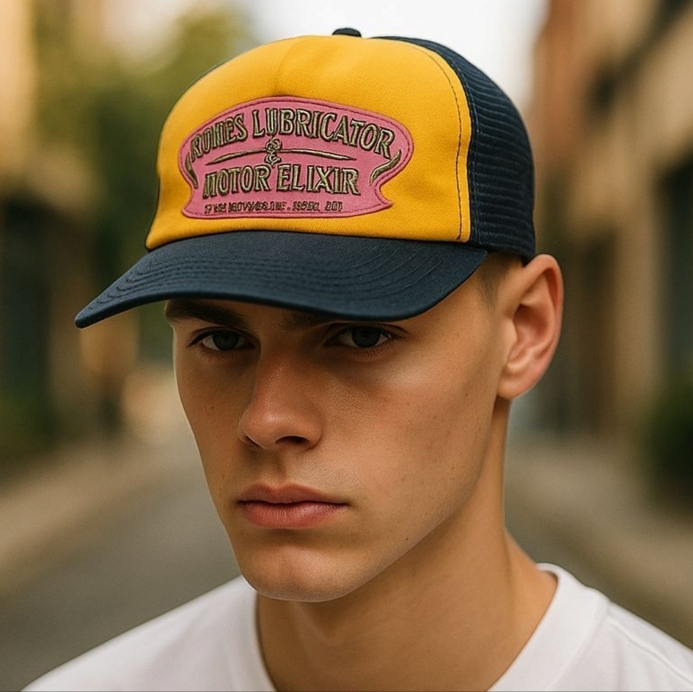 Vintage truckers snap back cap